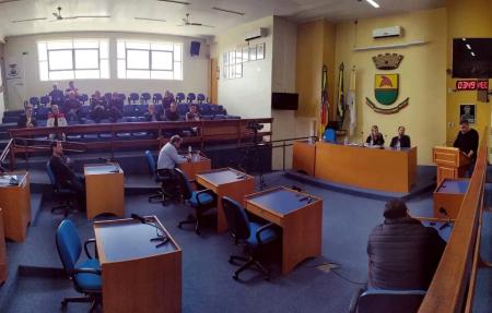 Câmara realizou Audiência Pública para debater ajuste no Gabarito de pavimentos Câmara realizou Audiência Pública para debater ajuste no Gabarito de pavimentos
