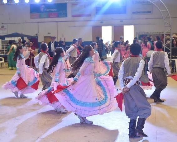 Invernada Juvenil CTG Sentinela dos Cerros convida vereadores para jantar pré-estreia de coreografia