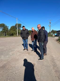 Vereador acompanha DAER em vistoria na saída para Lavras