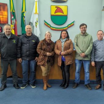 Segunda suplente do MDB assume cadeira na Câmara de Vereadores