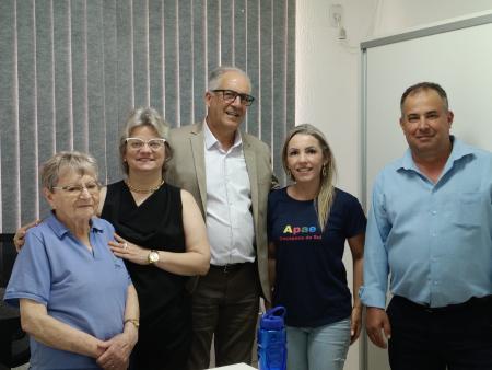 Mesa Diretora visita APAE de Santo Ângelo para conhecer projetos e estruturas
